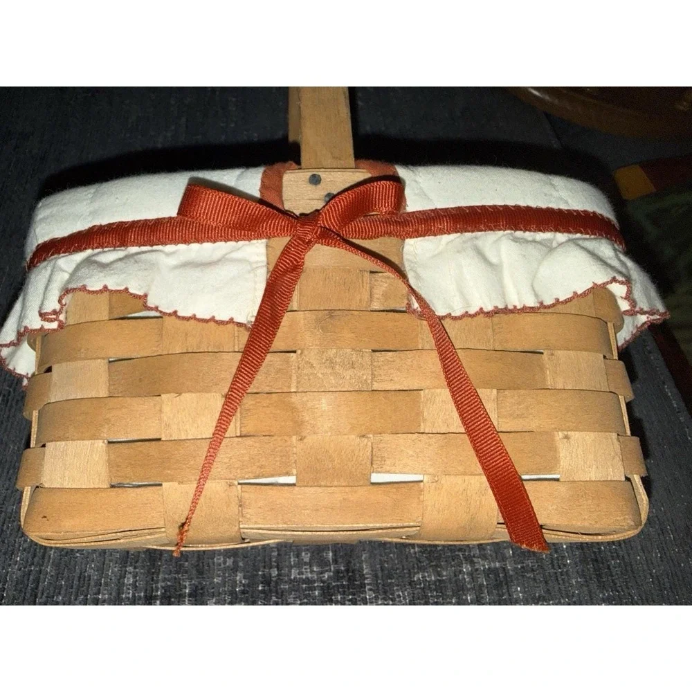 1986 Longaberger Basket – Red Bow Accent, Swing Handle - 9